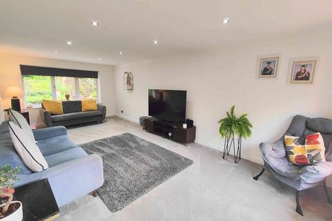 4 bedroom detached house for sale, Sutcliffe Wood Lane, Hipperholme HX3