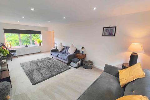 4 bedroom detached house for sale, Sutcliffe Wood Lane, Hipperholme HX3