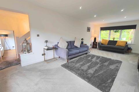4 bedroom detached house for sale, Sutcliffe Wood Lane, Hipperholme HX3