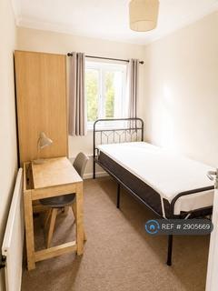 6 bedroom semi-detached house to rent, Laburnum Close, Cambridge, CB4