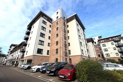 3 bedroom flat for sale, Flat 3, 3 Constitution Place, Edinburgh EH6 7DL