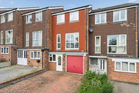 3 bedroom townhouse for sale, Treachers Close, Chesham, HP5