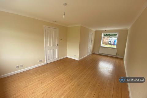 3 bedroom terraced house to rent, Iona Court, Irvine, KA11