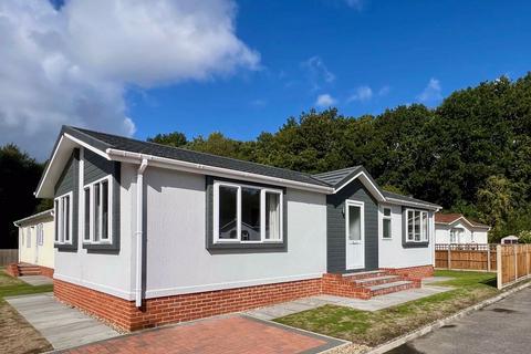 2 bedroom park home for sale, New development of residential park homes near Basingstoke