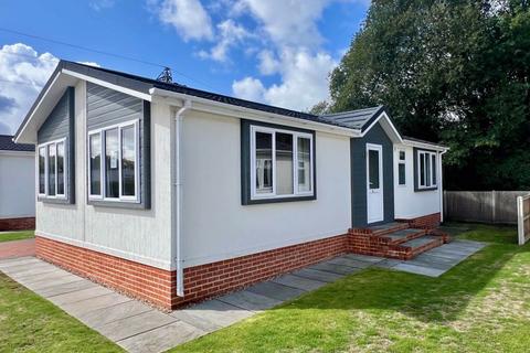 2 bedroom park home for sale, New development of residential park homes near Basingstoke