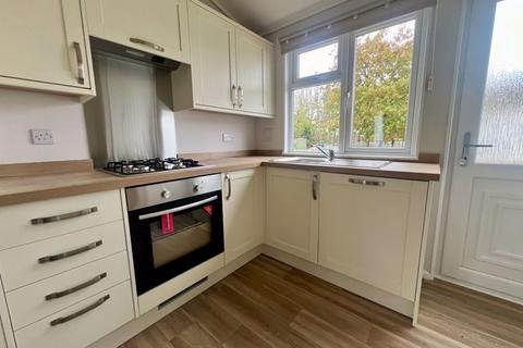 2 bedroom park home for sale, Surrey Hills, an area of outstanding natural beauty.
