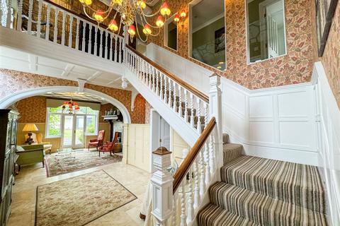 4 bedroom semi-detached house to rent, Gazeley Road, Newmarket