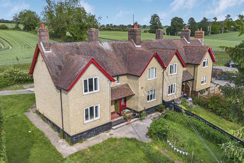 3 bedroom terraced house for sale, Codicote Road, Whitwell, Hitchin