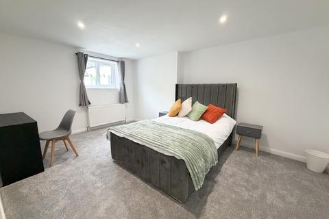 4 bedroom house share to rent, Bolton BL1