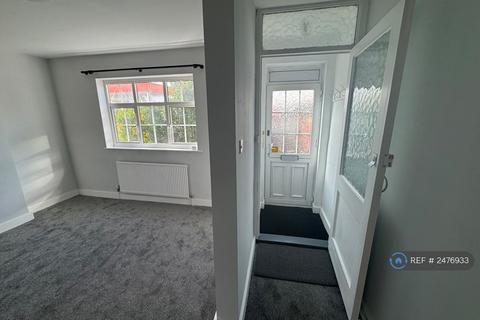 3 bedroom semi-detached house to rent, Bunyan Road, Kempston, Bedford, MK42