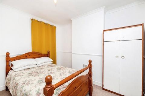 3 bedroom terraced house for sale, Nelgarde Road, London, SE6