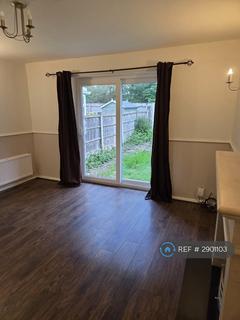 2 bedroom terraced house to rent, Chaffinch Close, Manchester, M22