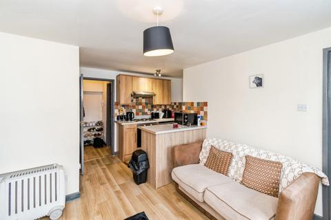 1 bedroom maisonette for sale, Station Approach, Romsey