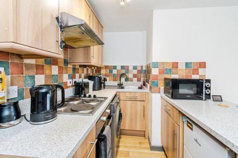 1 bedroom maisonette for sale, Station Approach, Romsey