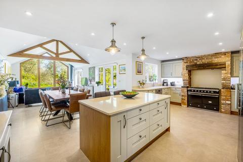 4 bedroom detached house for sale, Kingfisher Court, Lincoln LN4
