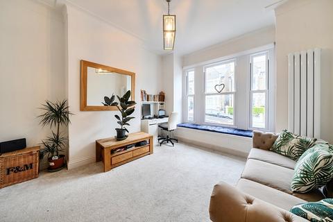 5 bedroom terraced house for sale, Kingscourt Road, Streatham, London, SW16