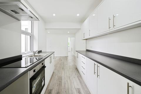 2 bedroom semi-detached house for sale, Mills Road, Portsmouth