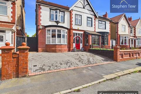 Semi-detached house - Arundel Avenue, Bispham, FY2