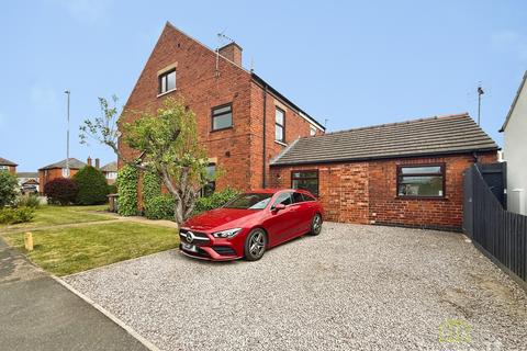 Semi-detached house - Lincoln Road, North Hykeham LN6