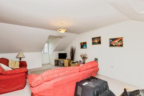 2 bedroom flat for sale, Brighton Road, Horsham