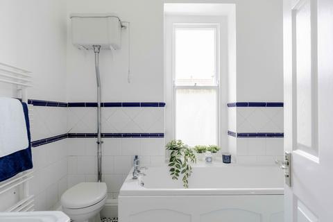 2 bedroom flat for sale, Bristol BS6