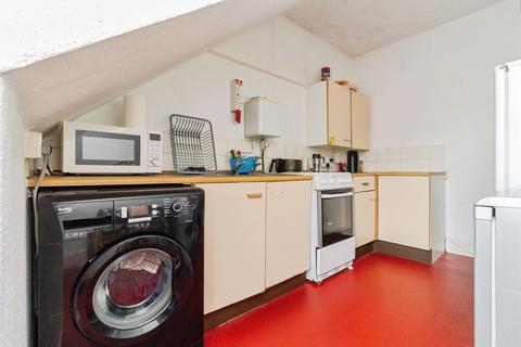Studio for sale, Courtland Road, Paignton