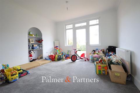 4 bedroom detached house for sale, Church Road, Clacton-on-Sea, Essex, CO15