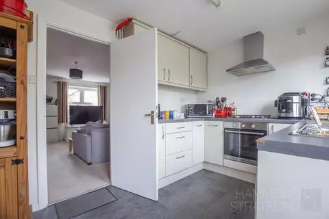 2 bedroom semi-detached house for sale - View 4
