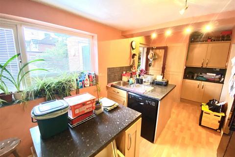 4 bedroom semi-detached house for sale, Borough Way, Herts EN6