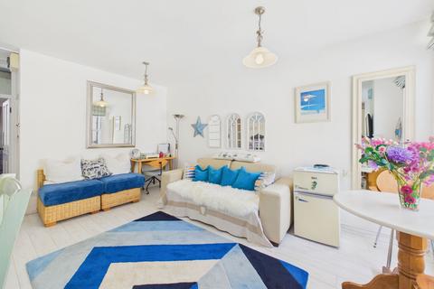 1 bedroom apartment for sale, 16 The Norton, Tenby, SA70