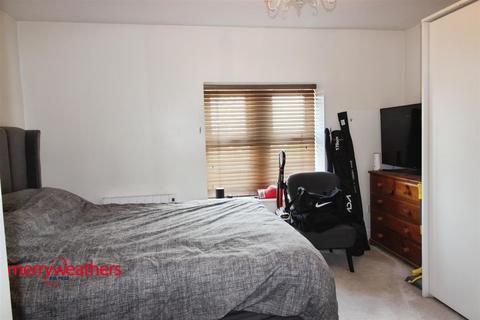1 bedroom apartment for sale, Moorgate Road, Rotherham