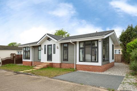 2 bedroom detached house for sale, Hillcrest Park, Wilbury Hills Road, Letchworth Garden City, Hertfordshire, SG6