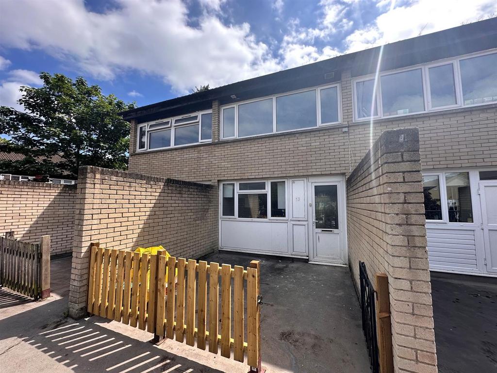 3 bedroom terraced house to rent, Uxbridge