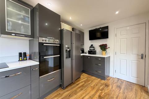 4 bedroom semi-detached house for sale, Hadzor Road, Oldbury