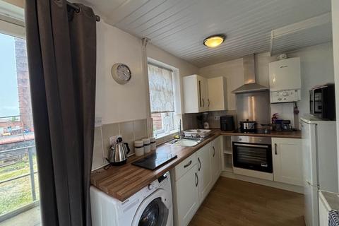 2 bedroom townhouse for sale, 15 Fourth Avenue, Oldham, OL9 8PG