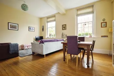 3 bedroom terraced house for sale - View 3