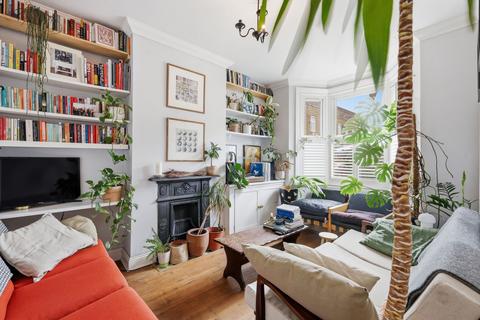 2 bedroom flat for sale, Francis Road, London E10