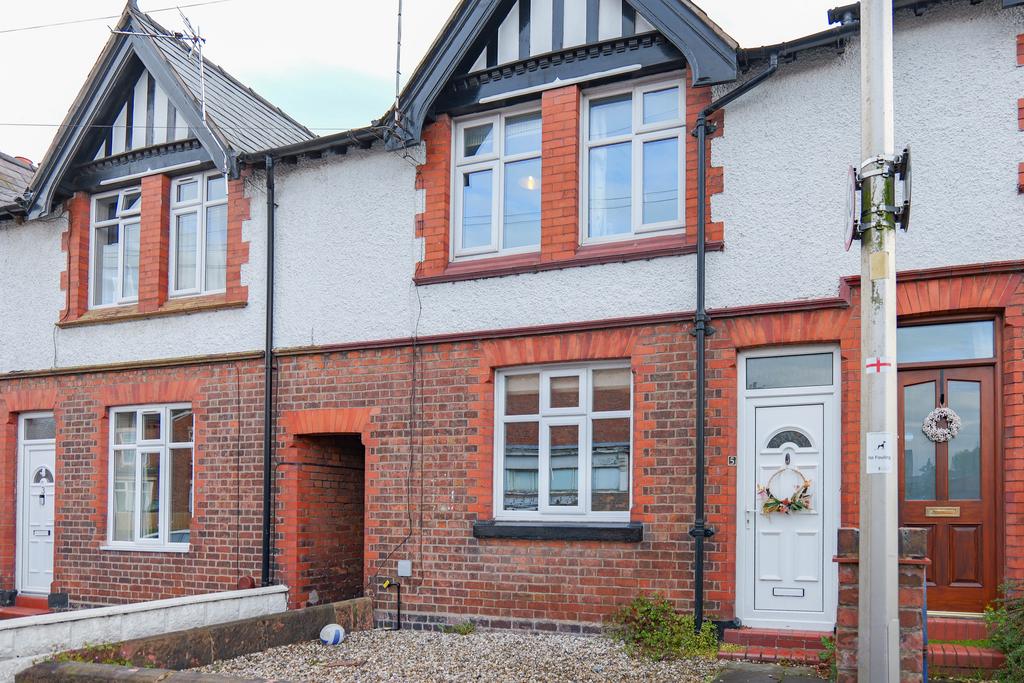 3 bedroom terraced house for sale