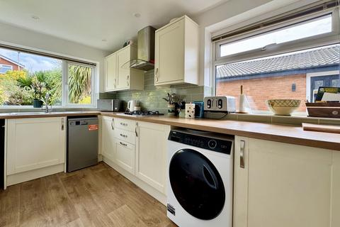 2 bedroom detached bungalow for sale, Frobisher Road, Exmouth, EX8