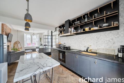 2 bedroom apartment for sale, Old Town, Old Town SN1