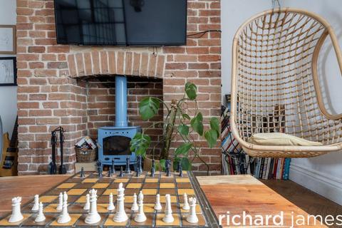 2 bedroom apartment for sale, Old Town, Old Town SN1