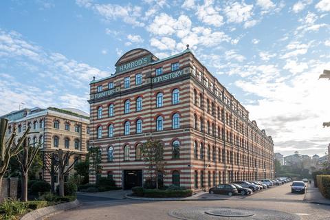 1 bedroom flat for sale, Harrods Village, Barnes, London, SW13