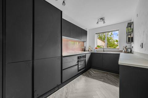 1 bedroom flat for sale, Weybrook Drive, Guildford GU4