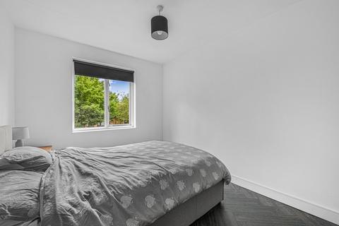 1 bedroom flat for sale, Weybrook Drive, Guildford GU4