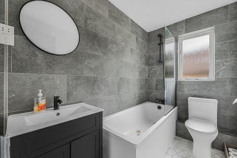 1 bedroom flat for sale, Weybrook Drive, Guildford GU4