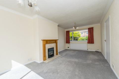 2 bedroom semi-detached house for sale, Highgate Avenue, Lepton, HD8
