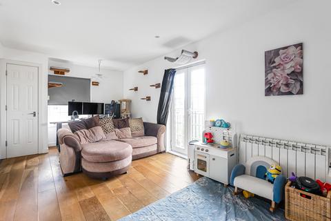 2 bedroom flat for sale, Merrifield Court, Welwyn Garden City, Welwyn Garden City, AL7