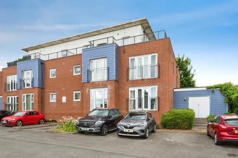 2 bedroom flat for sale, Alexander Square, Eastleigh