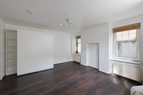 2 bedroom ground floor maisonette for sale, Teesdale Road, London, Leytonstone, E11 1NQ