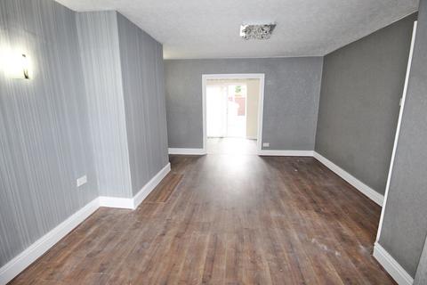 3 bedroom terraced house to rent, Mardale Avenue, Warrington, WA2